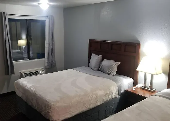 Hotel 2 Queens Beds Hotel Room 127